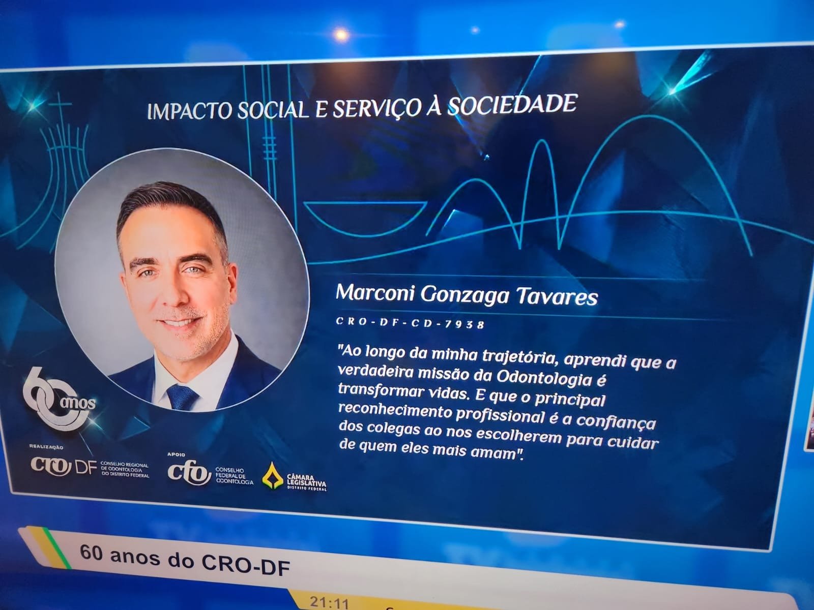 Marconi Tavares homenageado por impacto social e serviço à sociedade nos 60 anos do CRO-DF